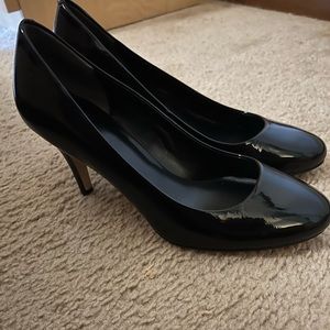 Barely used Cole Haan heels